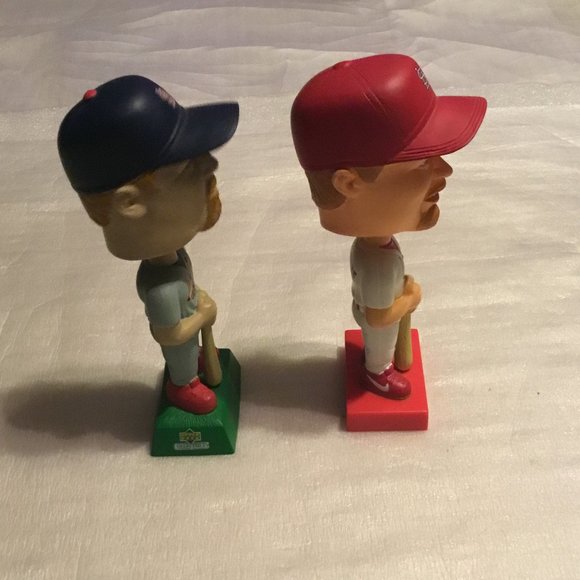 Set of 2 MLB Mark McGuire St. Louis Cardinals bobbleheads - 1999 & 2001 - Picture 10 of 10